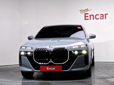 BMW 7 SERIES - 2