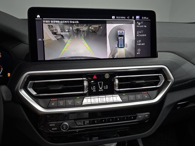 2025 BMW IX3 缩略图 15