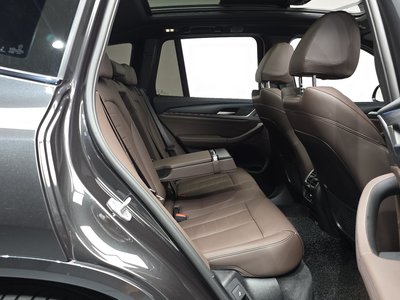 2025 BMW IX3 缩略图 12