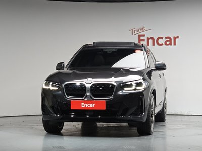 صورة 2 لـ 2025 BMW IX3
