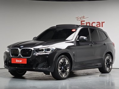 صورة 1 لـ 2025 BMW IX3