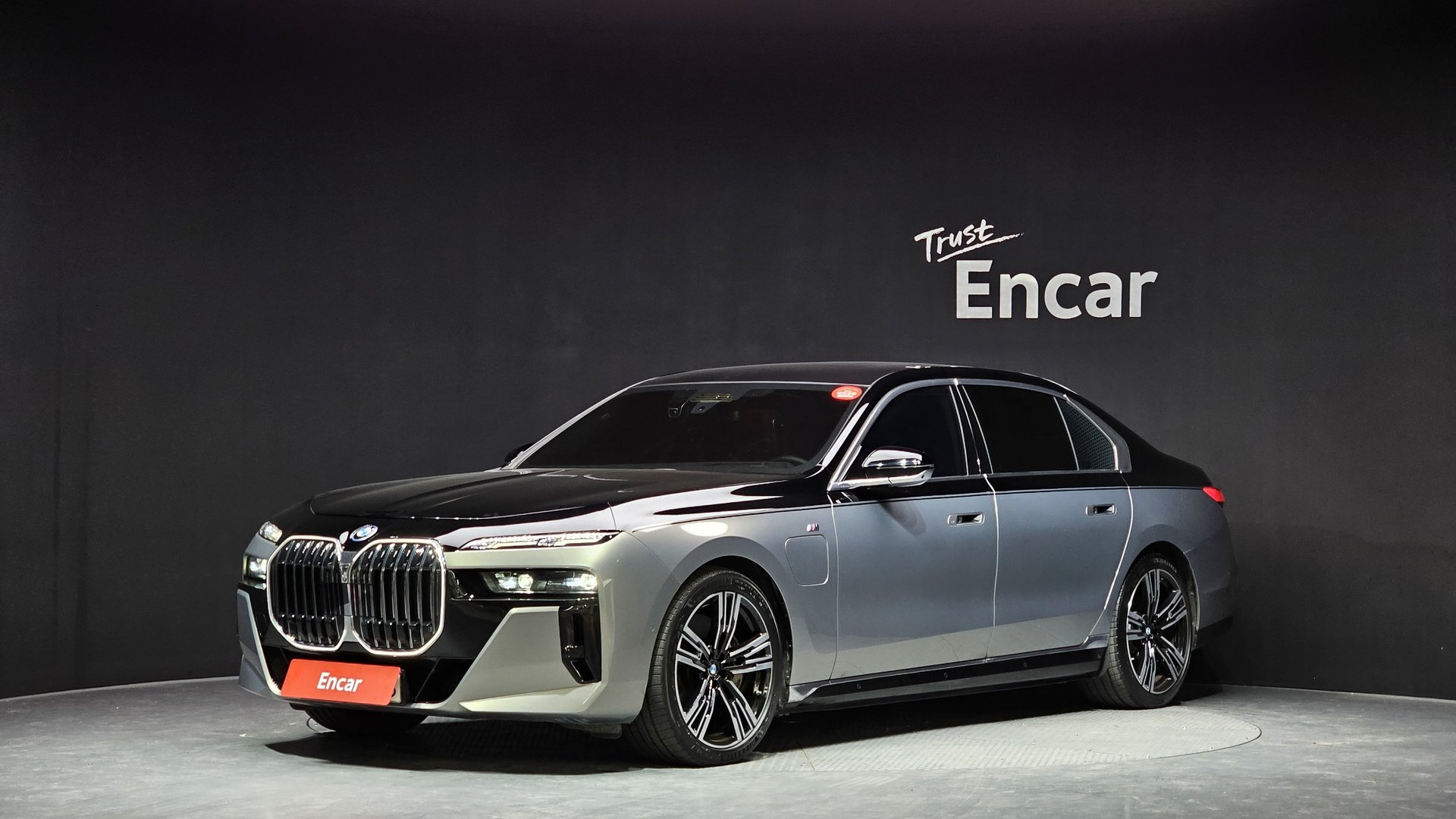 BMW 7 SERIES - View 1