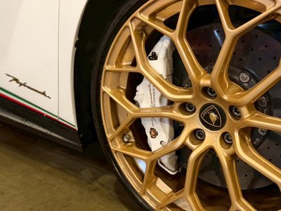 صورة مصغرة 11 لـ 2018 Lamborghini HURACAN