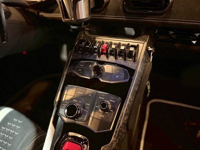 صورة مصغرة 53 لـ 2018 Lamborghini HURACAN