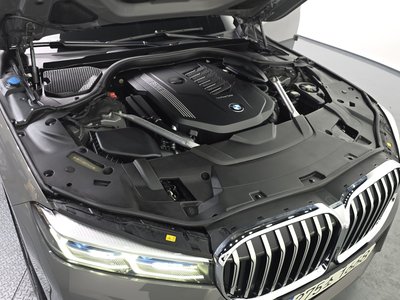 BMW 7 SERIES - 7