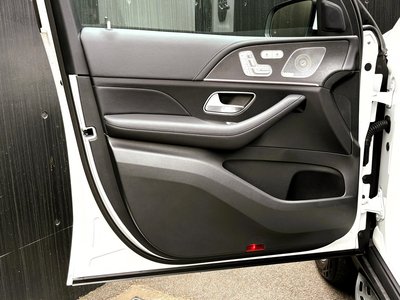2026 Mercedes-BENZ GLS thumbnail 16