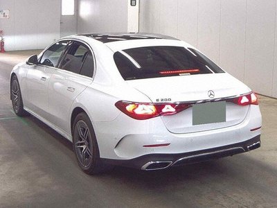 MERCEDES-BENZ E-CLASS - 2