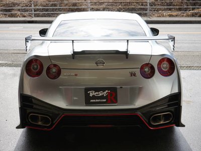 NISSAN GT-R - 10