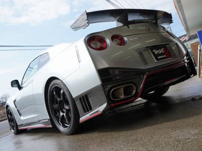 NISSAN GT-R - 8