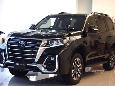 TOYOTA LAND CRUISER PRADO - 1