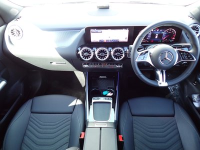 MERCEDES-BENZ GLA - 3