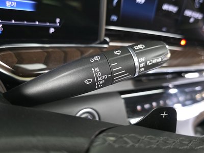 2021 Cadillac ESCALADE 5TH GENERATION thumbnail 31