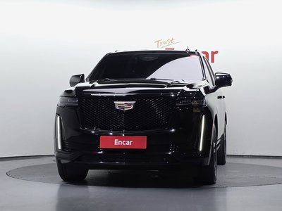 2021 Cadillac ESCALADE 5TH GENERATION photo 2