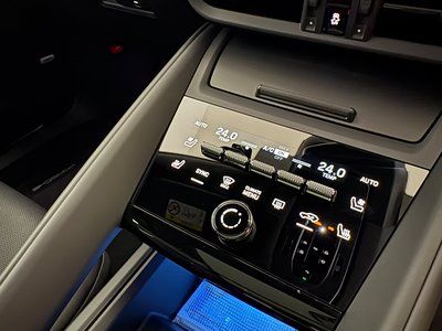 صورة مصغرة 31 لـ 2026 Porsche MACAN