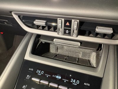 صورة مصغرة 30 لـ 2026 Porsche MACAN