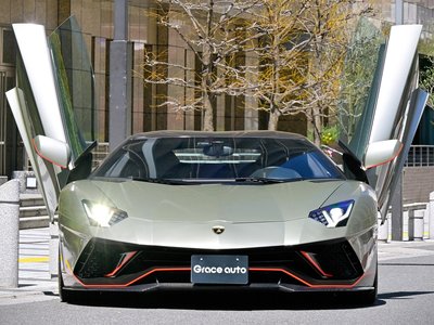 LAMBORGHINI AVENTADOR - 3