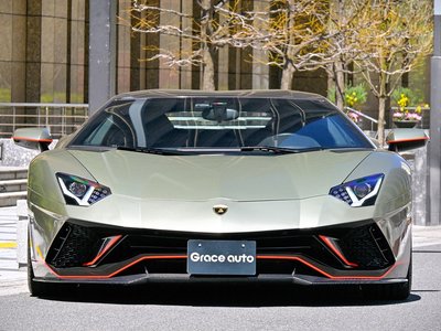 LAMBORGHINI AVENTADOR - 2