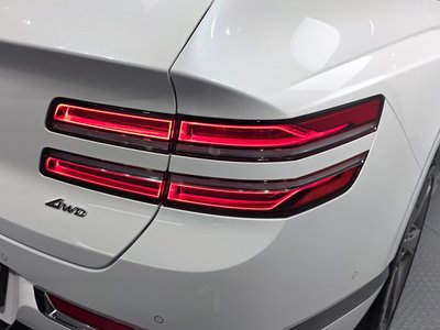 GENESIS GV80 - 10
