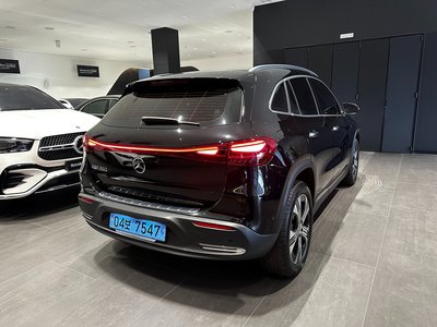 MERCEDES-BENZ EQA - 3