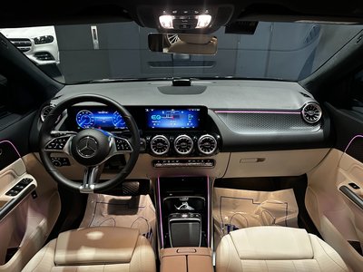 MERCEDES-BENZ EQA - 4