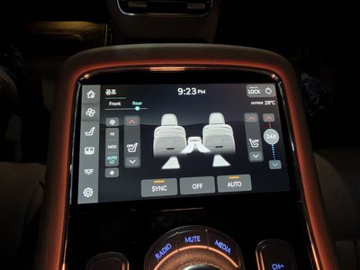 صورة 10 لـ 2022 Genesis G90 (RS4)