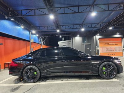 صورة 2 لـ 2022 Genesis G90 (RS4)