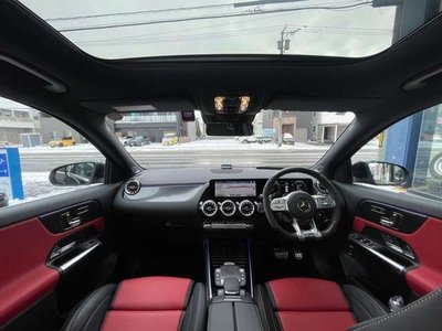 MERCEDES-BENZ GLA - 9