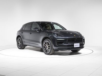 PORSCHE MACAN - 4