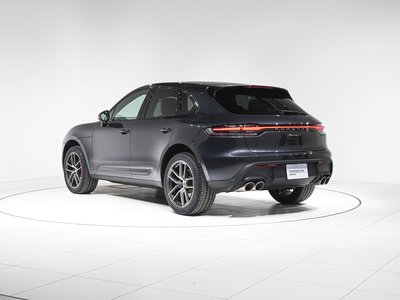 PORSCHE MACAN - 8