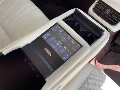 صورة مصغرة 24 لـ 2019 Lexus LS