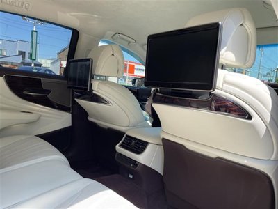 صورة مصغرة 31 لـ 2019 Lexus LS
