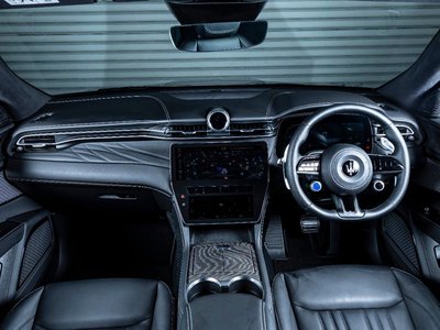 صورة 3 لـ 2025 Maserati GRECALE