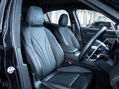 صورة 7 لـ 2025 Maserati GRECALE