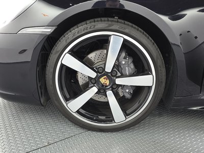2024 Porsche 911 photo 6