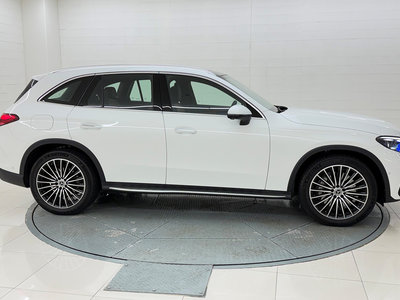 2025 Mercedes-BENZ GLC photo 5