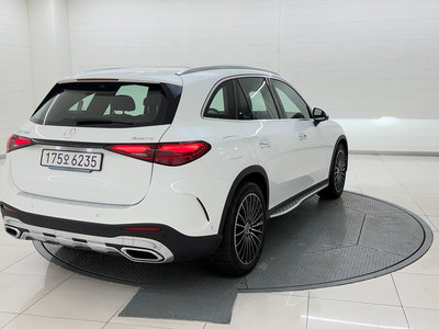 2025 Mercedes-BENZ GLC photo 7