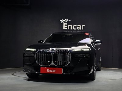 BMW 7 SERIES - 2