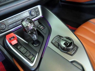 2019 BMW I8 — миниатюра 16