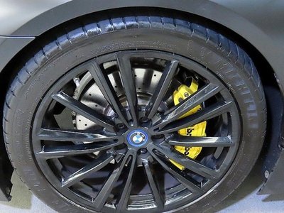 2019 BMW I8 — миниатюра 20
