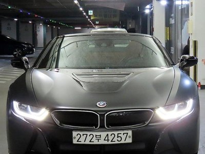 BMW I8 - 4