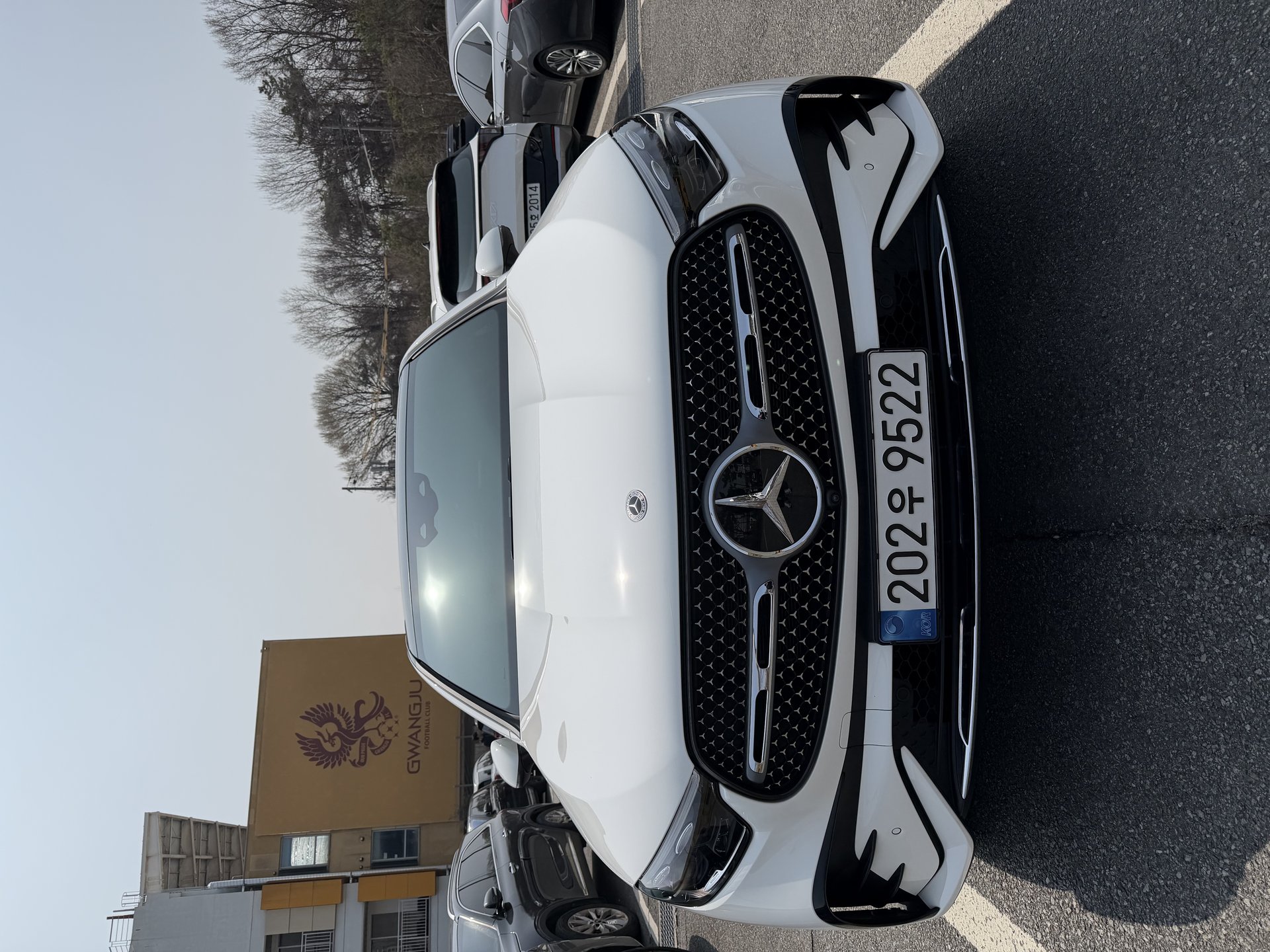 MERCEDES-BENZ GLC - View 1