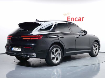 صورة 3 لـ 2024 Genesis GV70