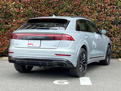 AUDI Q8 - 4