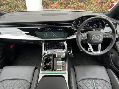 AUDI Q8 - 9