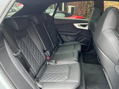 AUDI Q8 - 8
