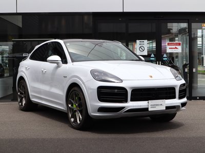 PORSCHE CAYENNE COUPE - 3