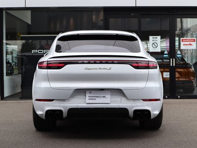 PORSCHE CAYENNE COUPE - 6