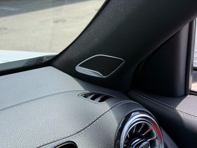 MERCEDES-BENZ GLB - 9
