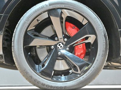 BENTLEY BENTAYGA - 3