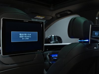 BENTLEY BENTAYGA - 4